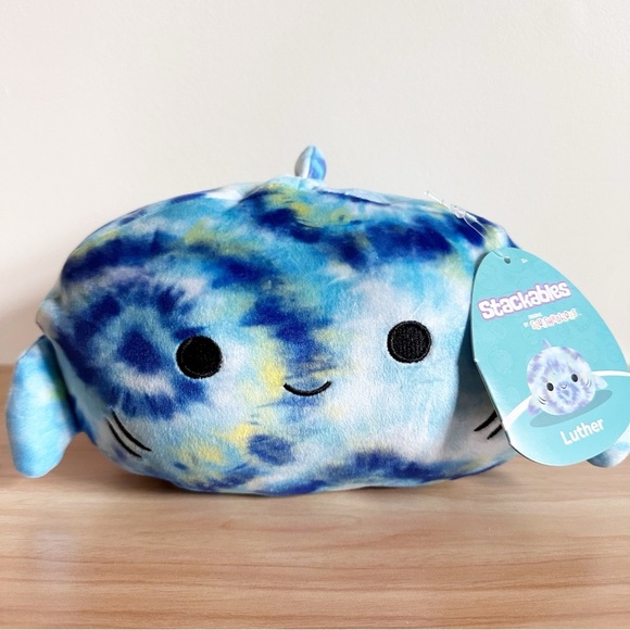 Squishmallow Luther the Shark Stackable 8 inch NWT - Picture 1 of 2